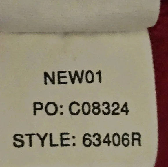 Men’s Chaps Red Crewneck Sweater - Picture 8 of 8